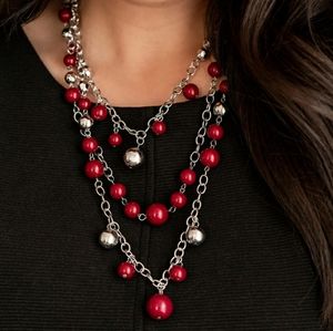 NWT The partygoer necklace and earrings set